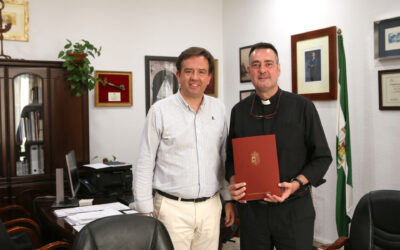 El Ayuntamiento de Lucena suscribe cinco convenios de colaboración en materia de ayuda social