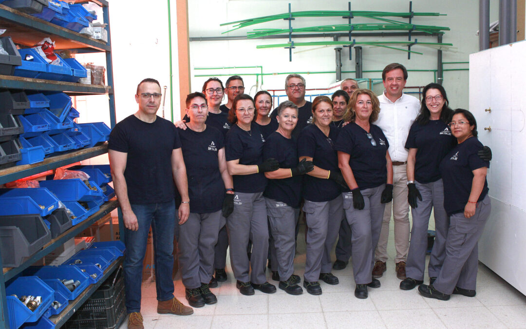 Visita del alcalde, Aurelio Fernández, a la escuela taller