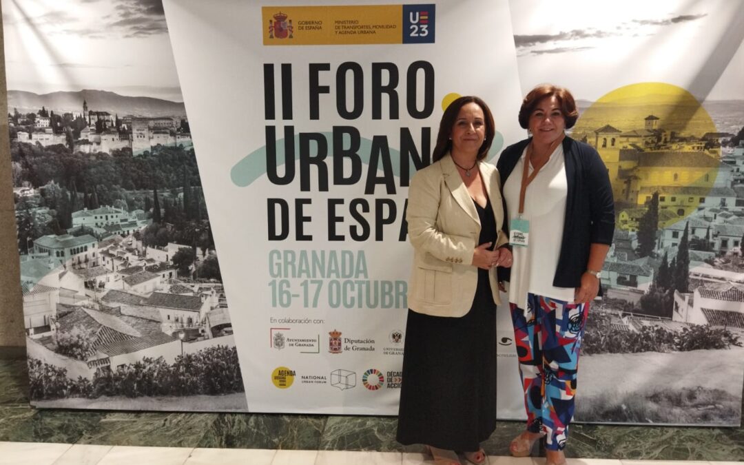 María de la O Redondo y Araceli Rodríguez, en el II Foro Urbano de España