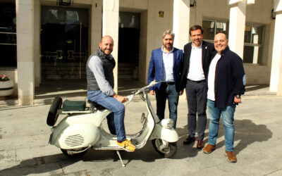 La entrega de una Vespa de 1955 culmina la programación de la XII Ruta Subbética