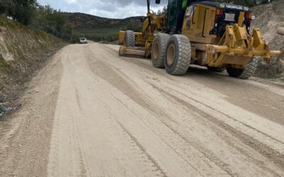 La Concejalía de Agricultura mejora la red de caminos en el arranque de la campaña de la aceituna