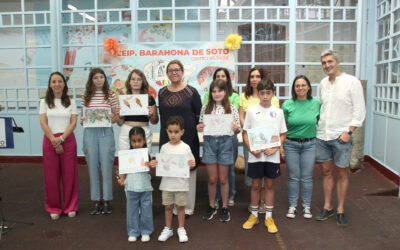 Medio Ambiente entrega los premios del concurso de dibujo escolar sobre el Cernícalo Primilla