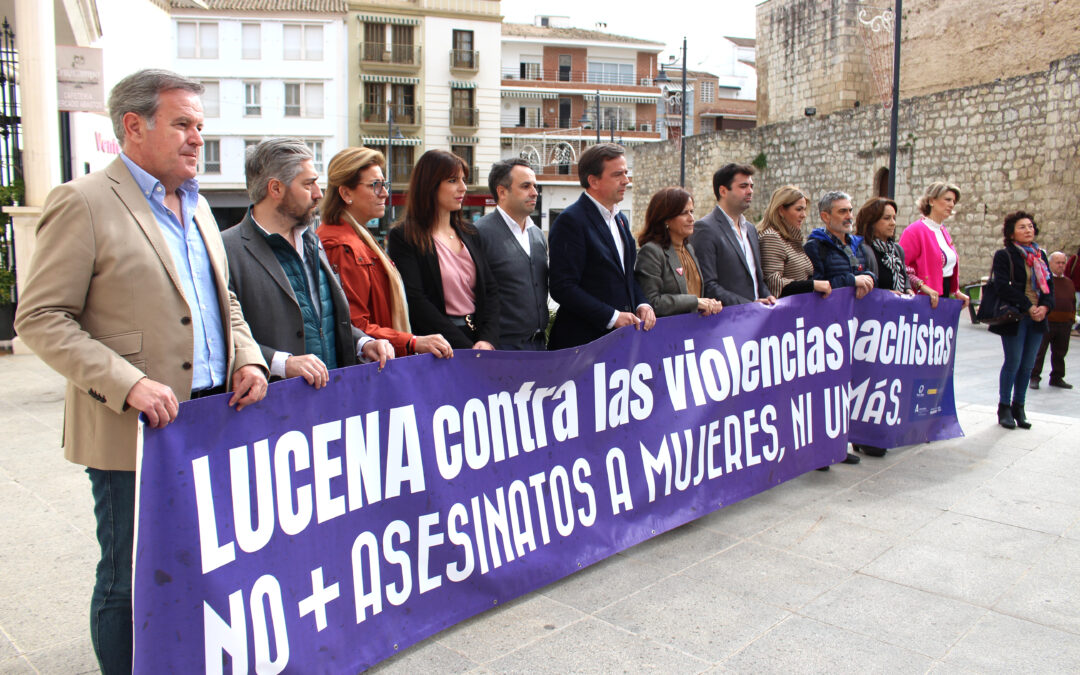 Lucena visibiliza en un acto institucional la lucha contra la violencia de género