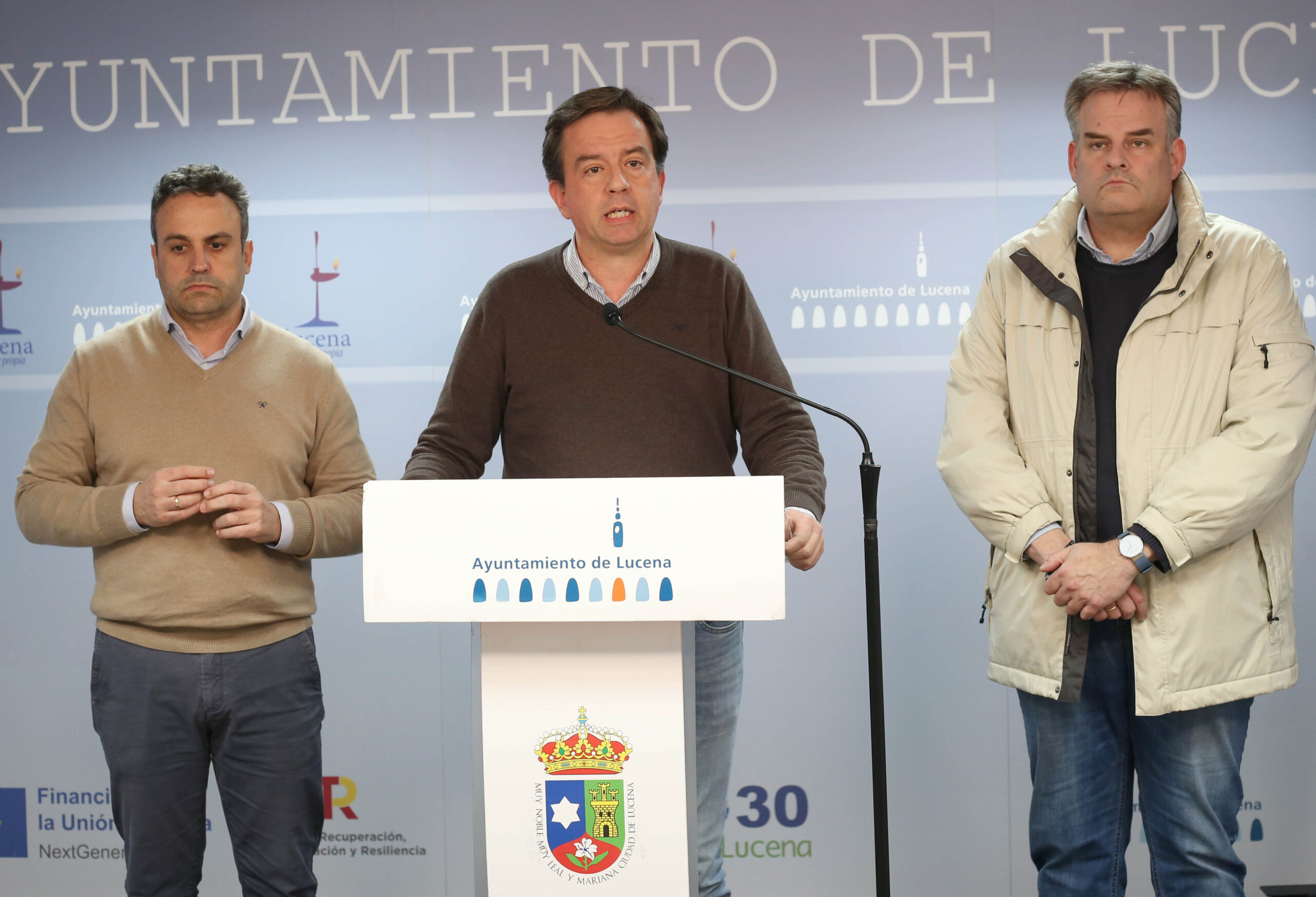 Lucena levanta las medidas preventivas salvo el cierre de parques y jardines