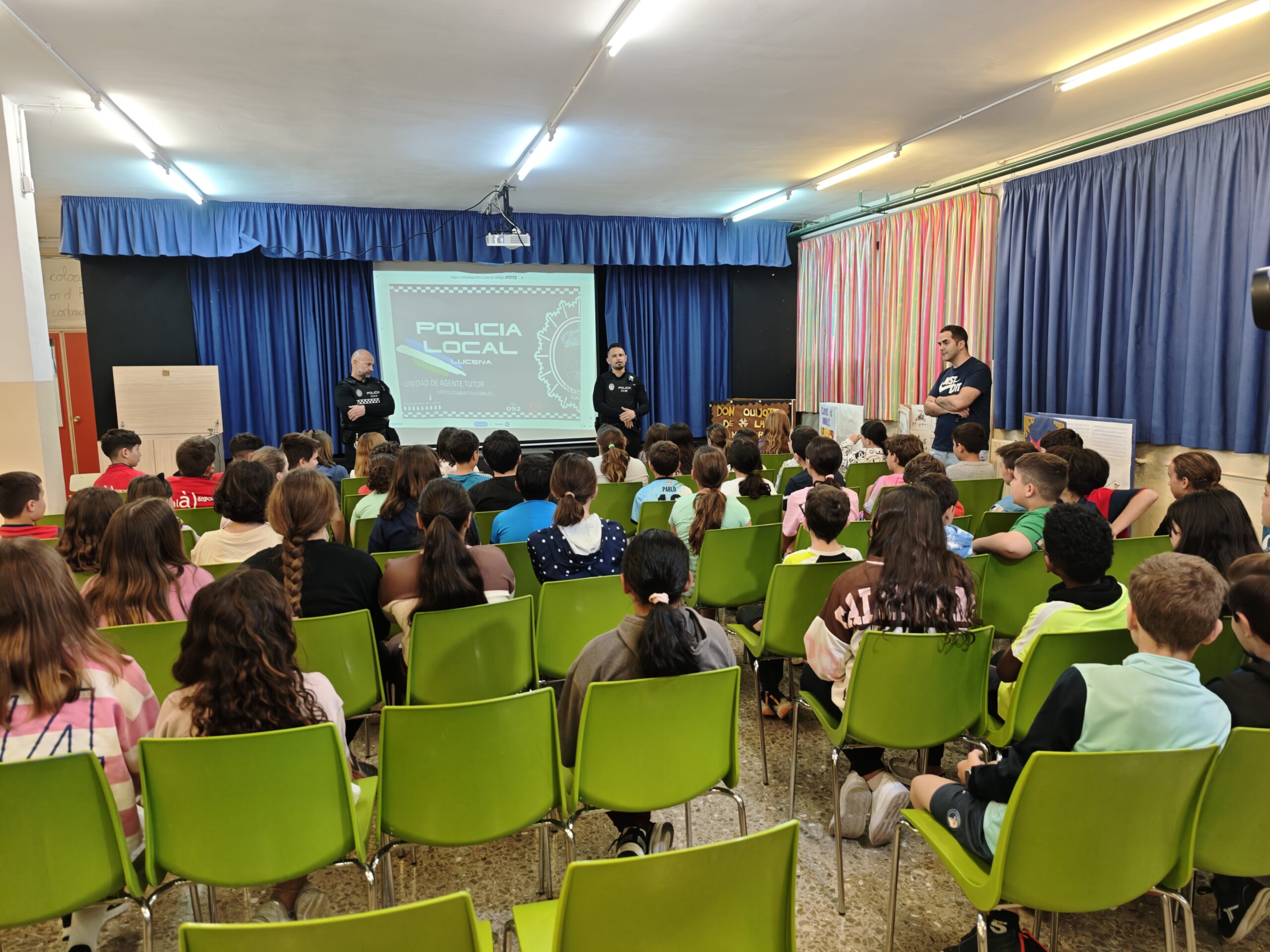 Lucena acerca la Policía Local a los jóvenes con nuevas charlas formativas en centros educativos