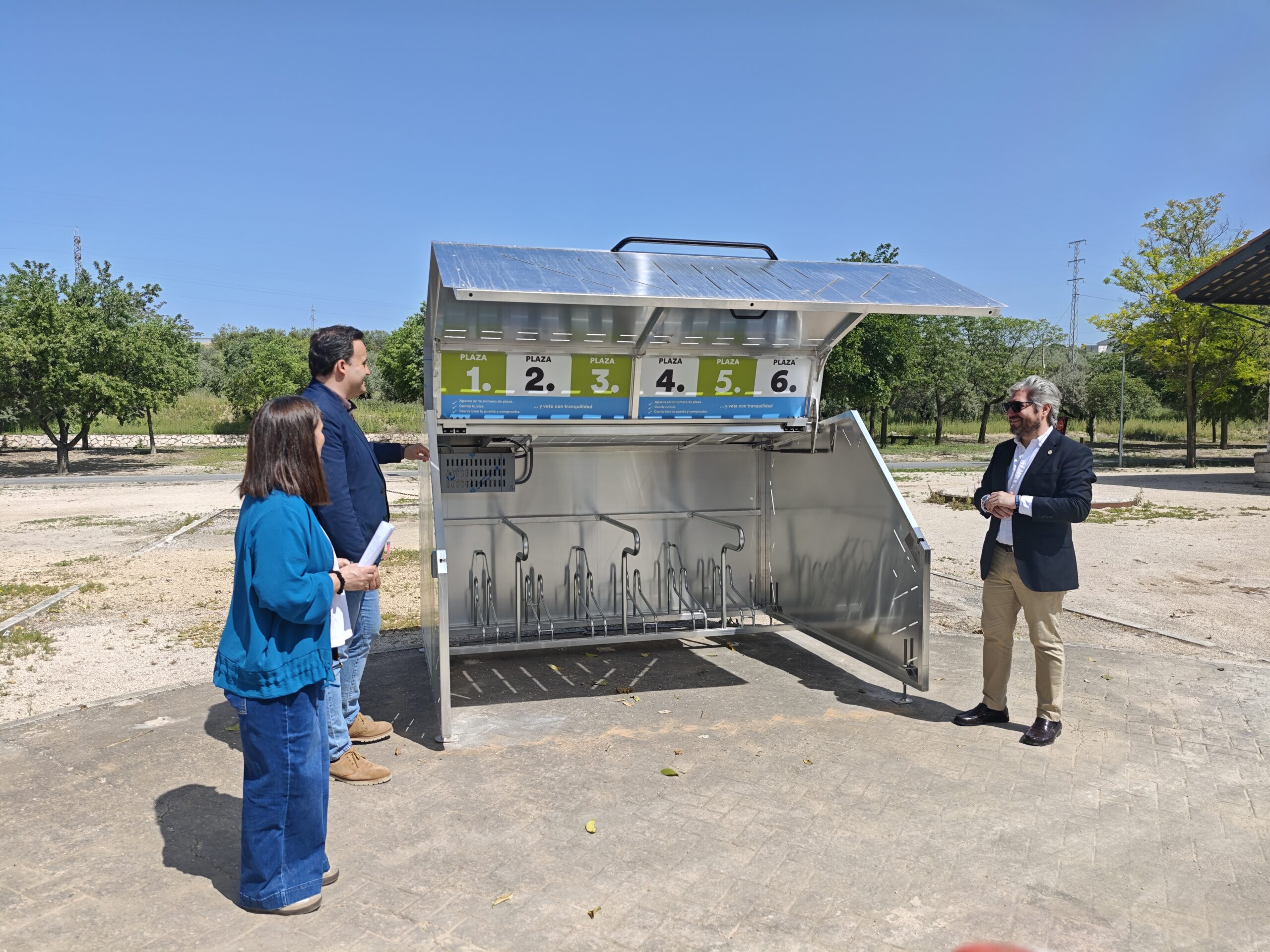 La Mancomunidad de la Subbética instala nuevos servicios para ciclistas en la Vía Verde