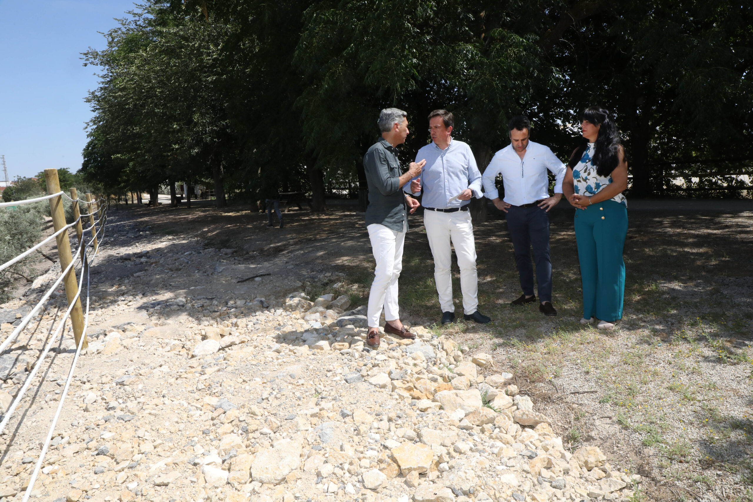La Diputación de Córdoba y el Ayuntamiento de Lucena avanzan en proyectos estratégicos para Las Navas del Selpillar