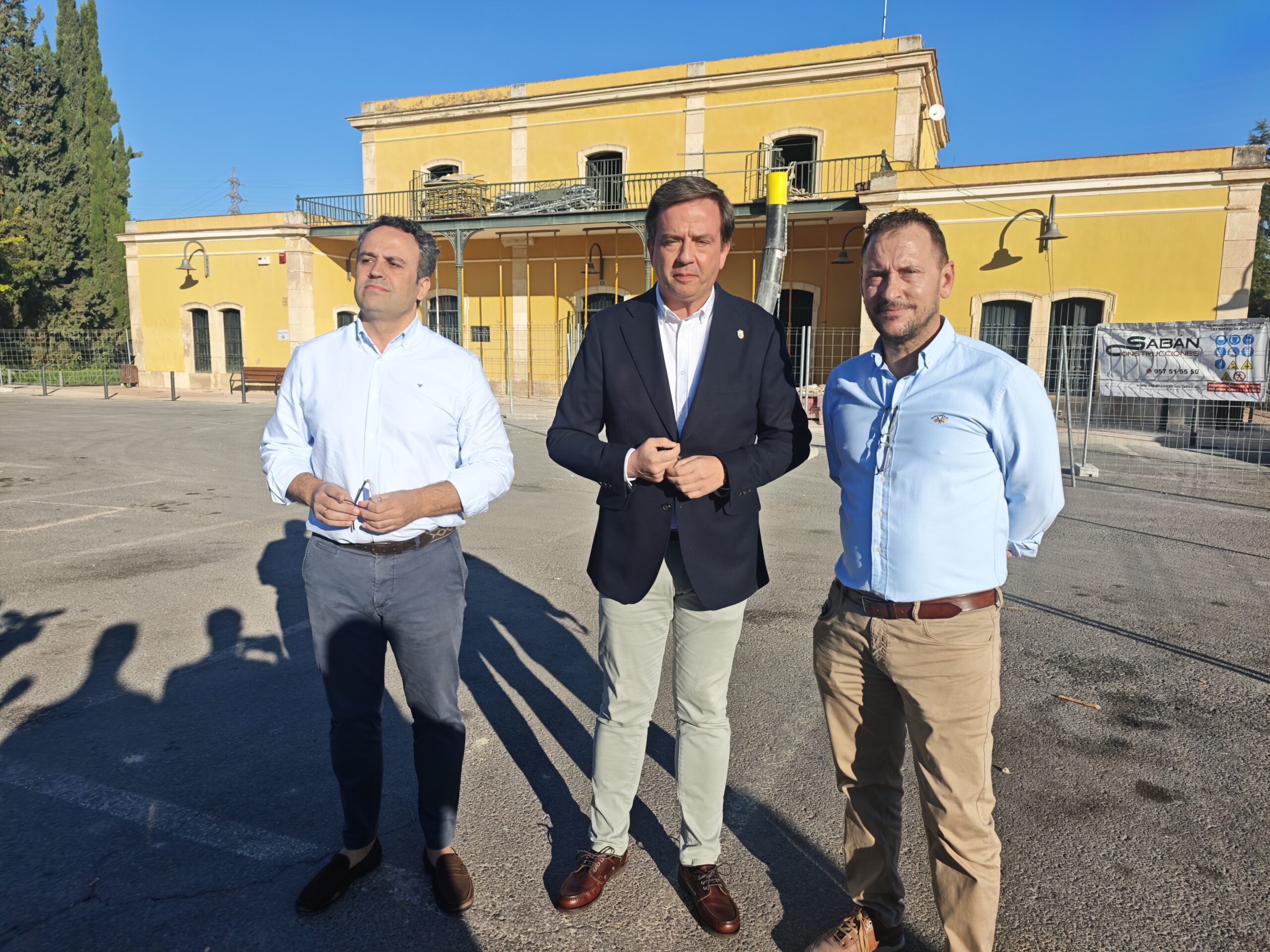 Comienzan las obras para adaptar la antigua estación de ferrocarril de Lucena como albergue turístico